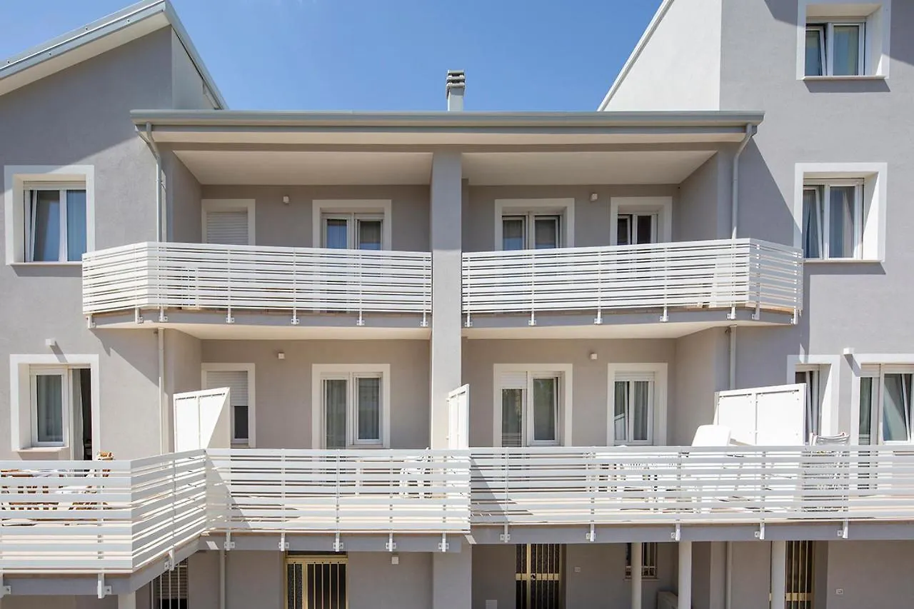 Appartamenti Villa Miramare Rimini 0*,